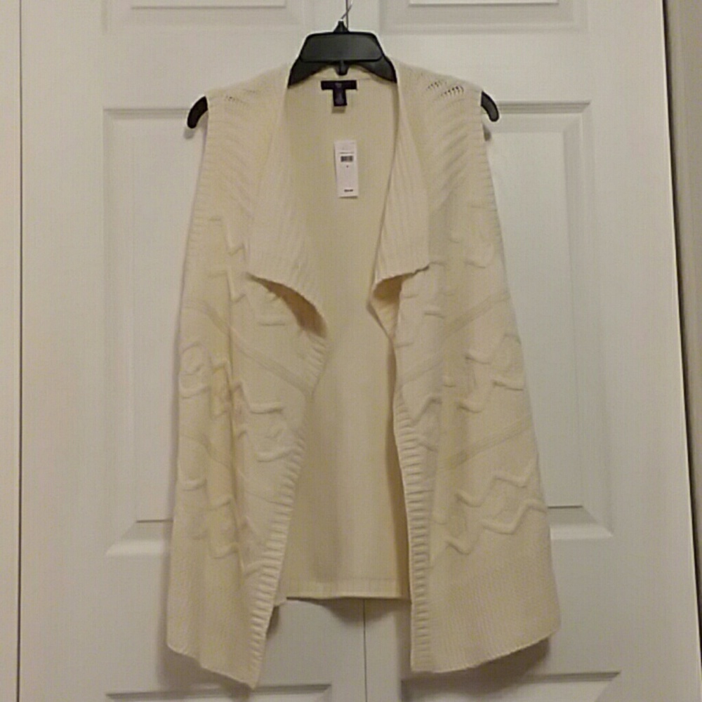 NWT $55 GAP Cable Knit Vest Cardigan Sweater